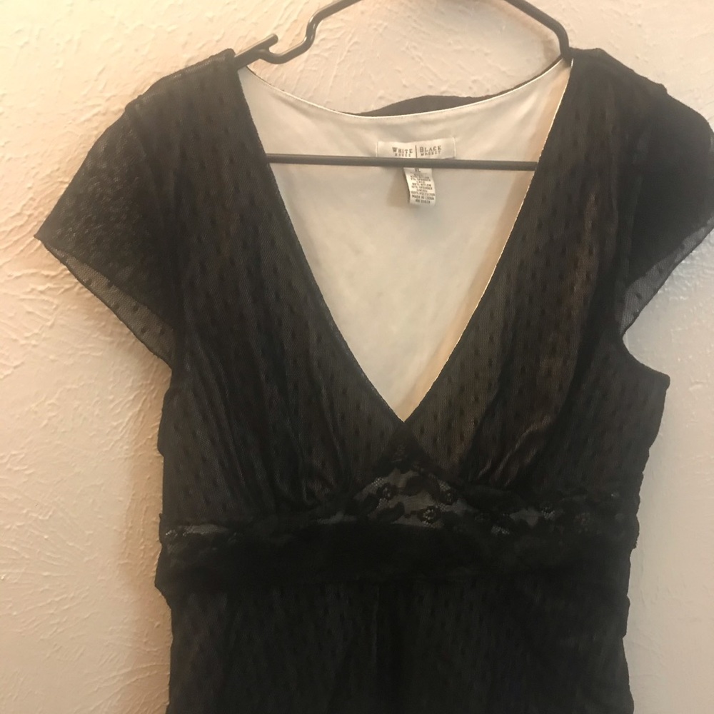 Black and white T shirt